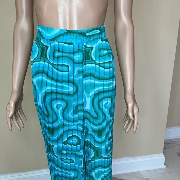 𝅺Ashley Stewart two peice sets - Picture 6 of 15